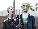 bizarre_americangothic1_s.jpg