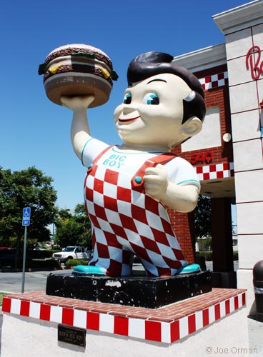 [bizarre_bigboy3.jpg]