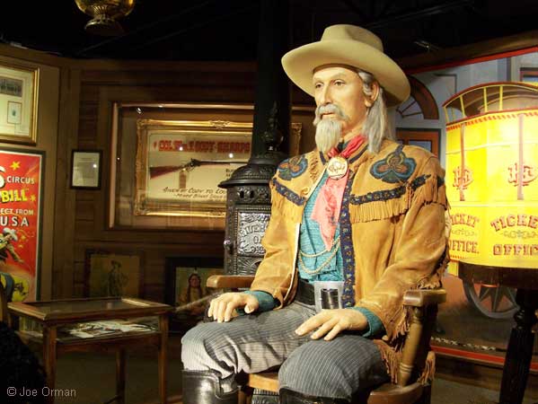 [bizarre_bisonmuseum5.jpg]