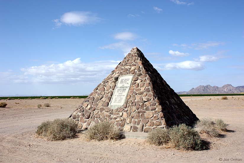 [bizarre_camphorn1.jpg]