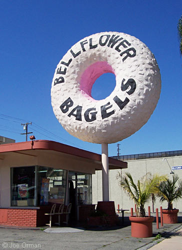 [bizarre_donuts9.jpg]