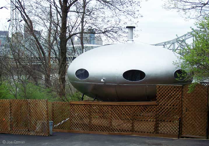 [bizarre_houses4.jpg]