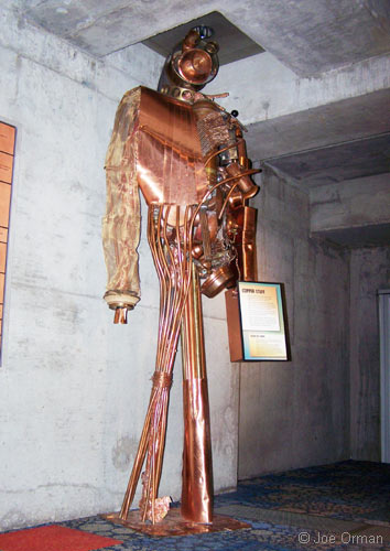 [bizarre_metalmen9.jpg]
