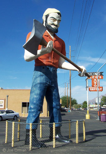 [bizarre_mufflermen9.jpg]