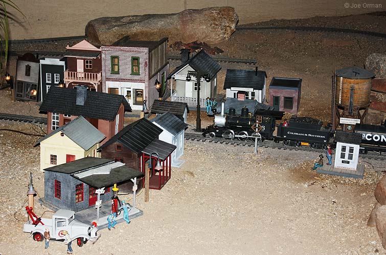 [bizarre_railroads2207.jpg]