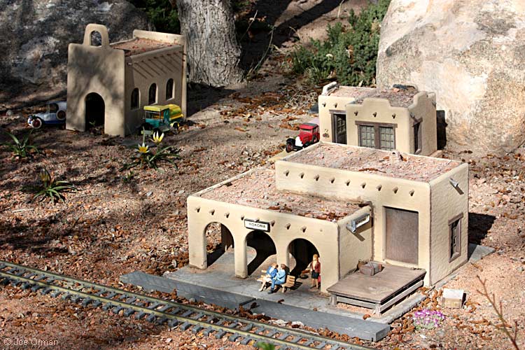 [bizarre_railroads4139.jpg]