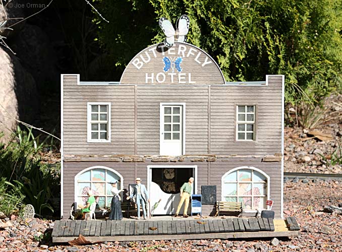 [bizarre_railroads4141.jpg]