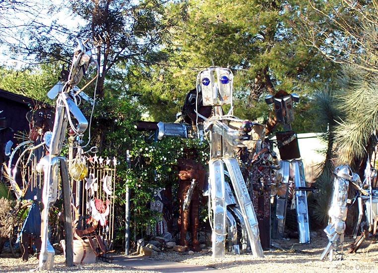 [bizarre_scrapmetal100_1357.jpg]