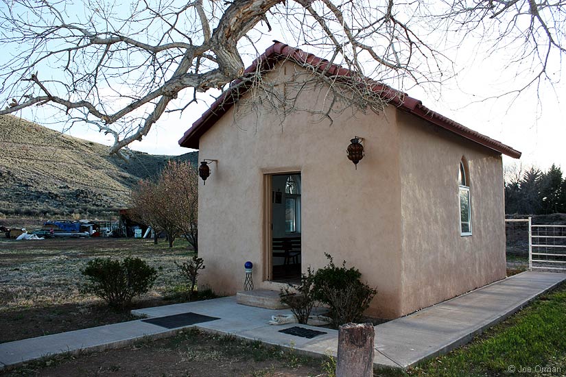 [bizarre_tomechapel1.jpg]