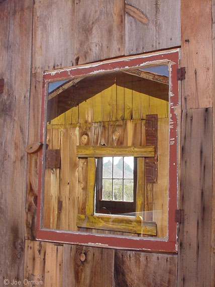 [ghosts_castledome1.jpg]