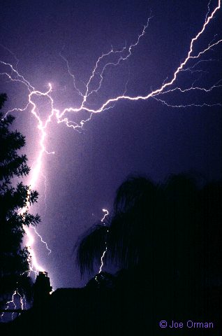 [lightning_01.jpg]