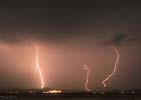 lightning_040817_06_s.jpg
