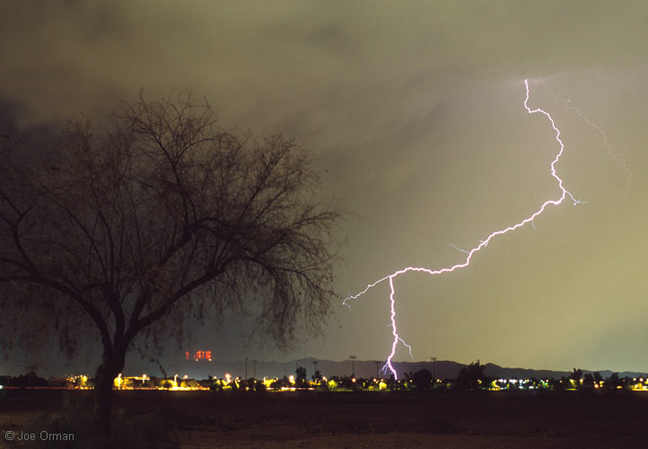 [lightning_040818_16.jpg]