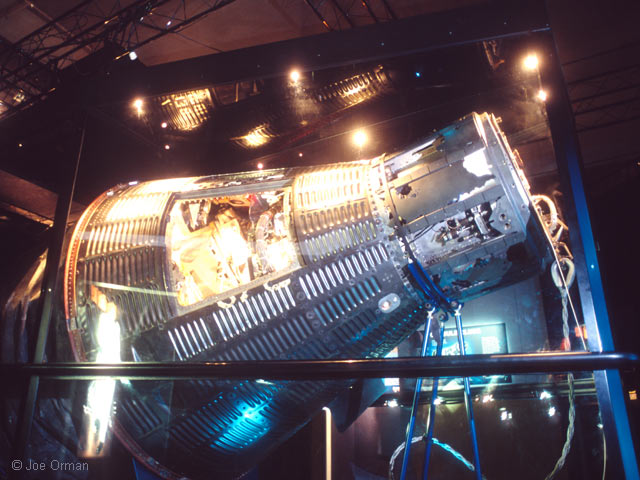 [space_libertybell1.jpg]